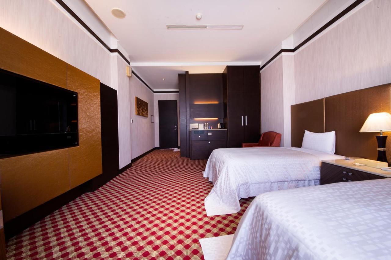 Li-Gin Motel Chiayi City Exterior foto